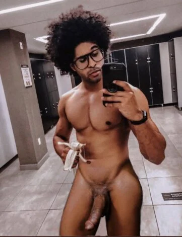 Luciano Estevan do BBB22 em nudes do onlylfans